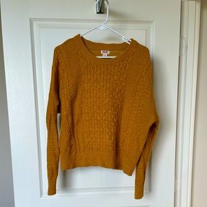 SOLD || Goldenrod yellow knit sweater